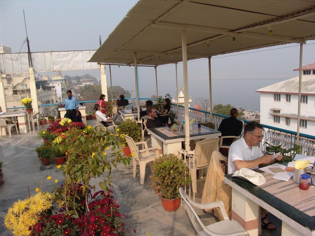 Temple On Ganges Hotel