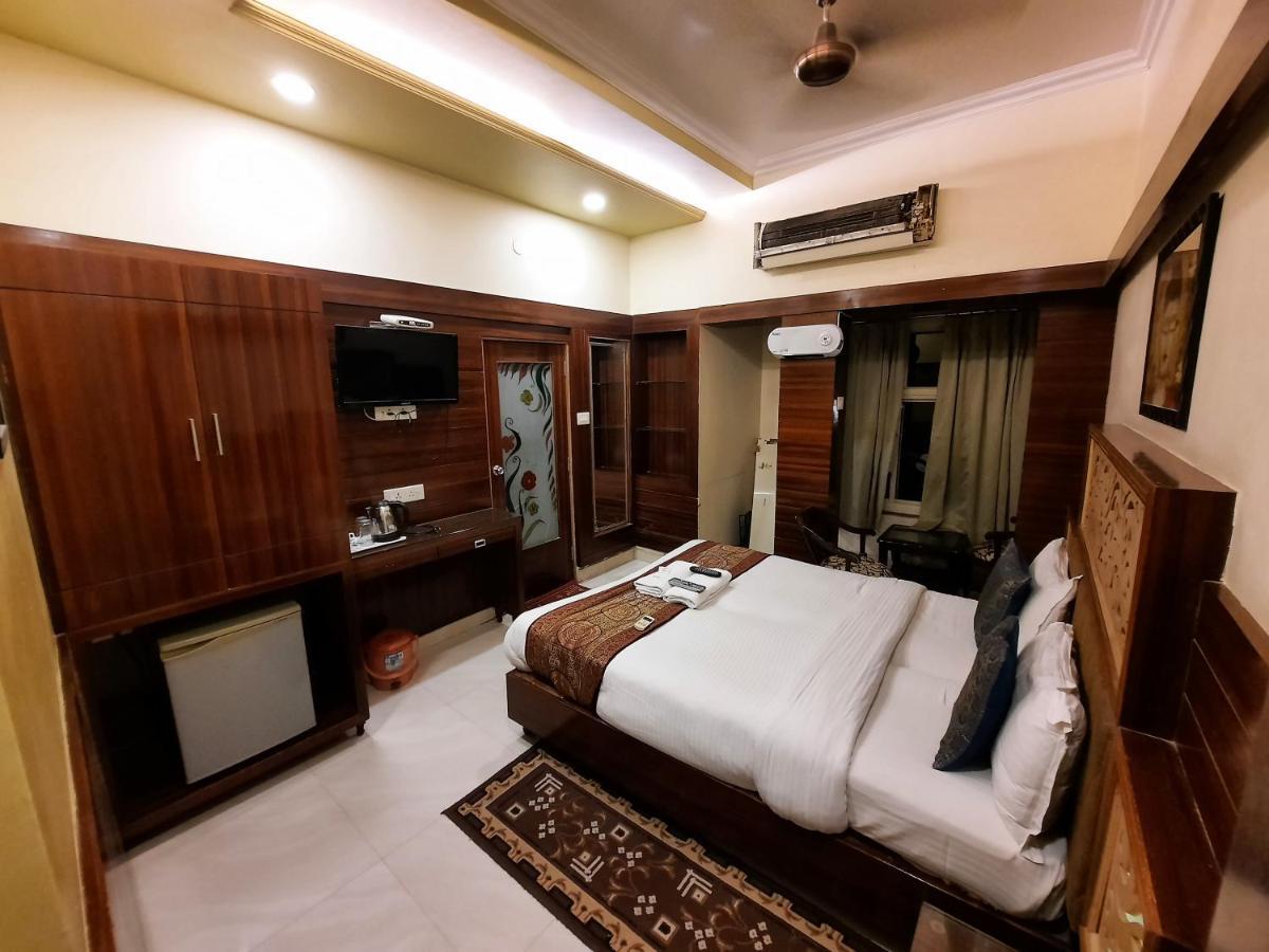 Temple On Ganges Hotel 3*