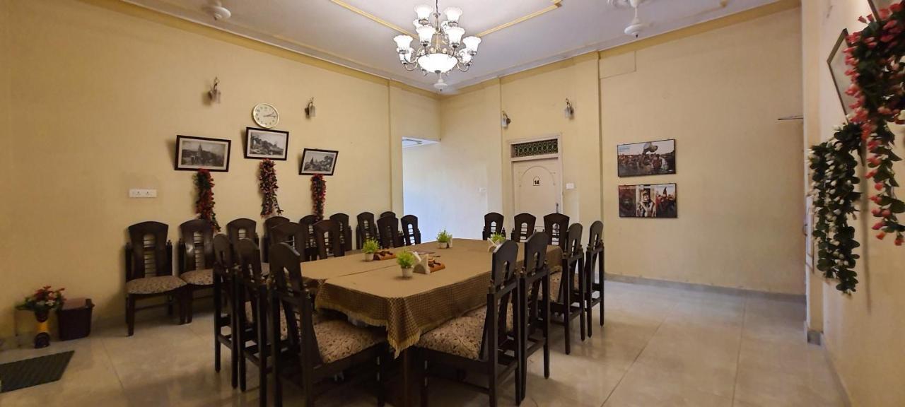 Hotel Temple On Ganges 3*